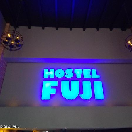 Hostel Fuji Пномпень Экстерьер фото