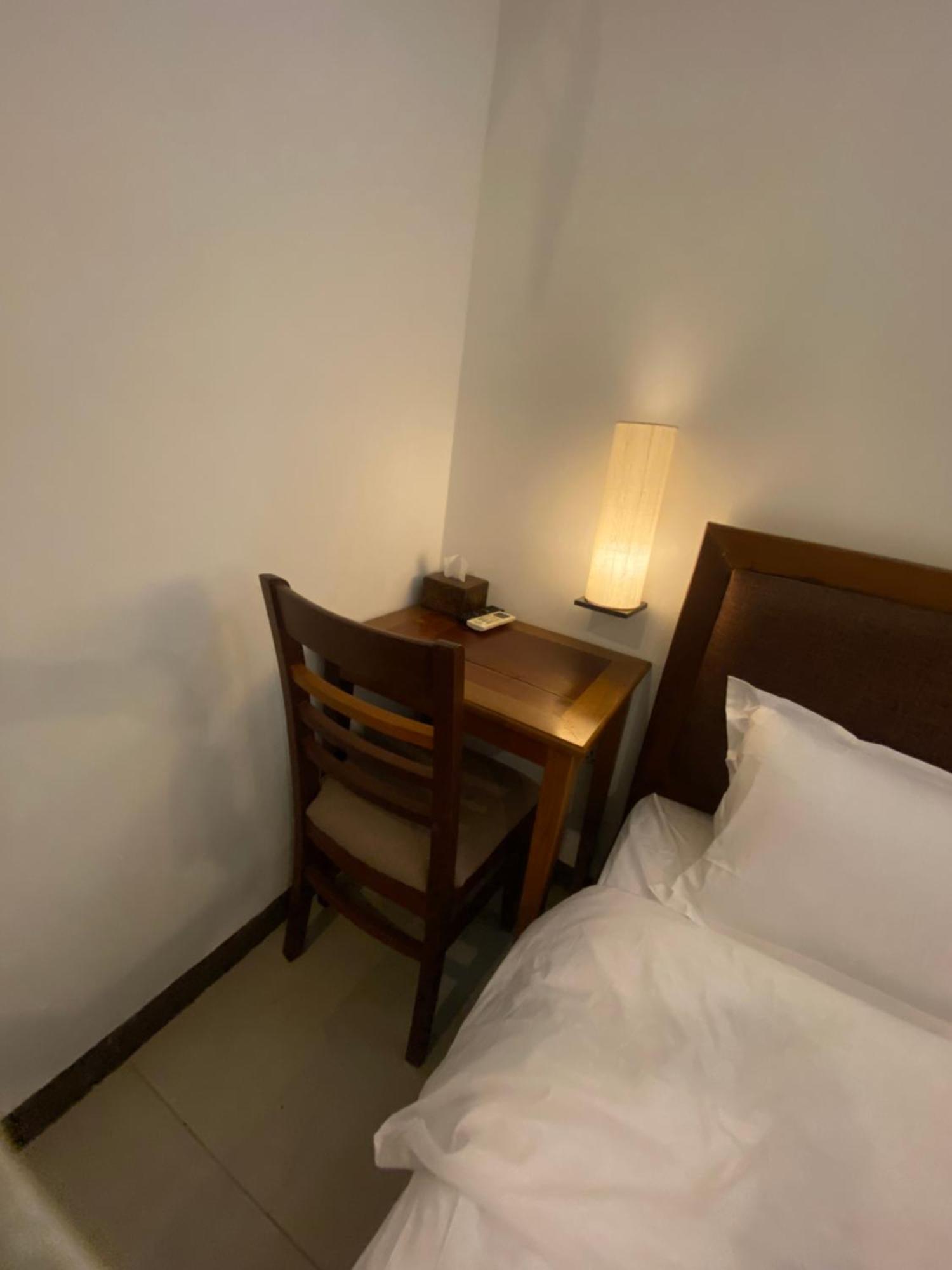 Hostel Fuji Пномпень Экстерьер фото