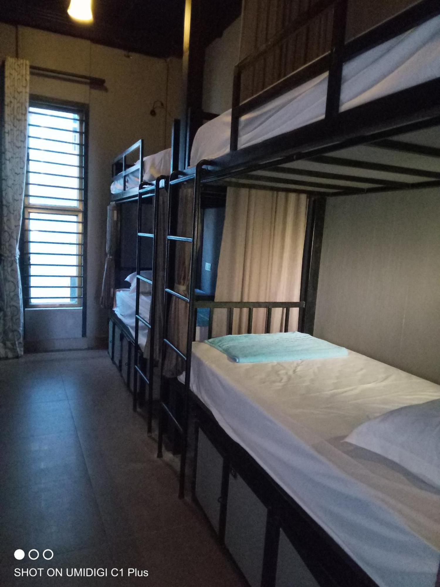 Hostel Fuji Пномпень Экстерьер фото