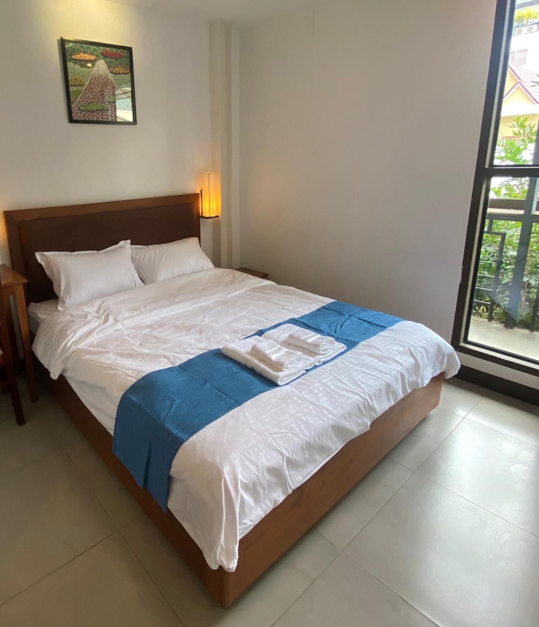 Hostel Fuji Пномпень Экстерьер фото